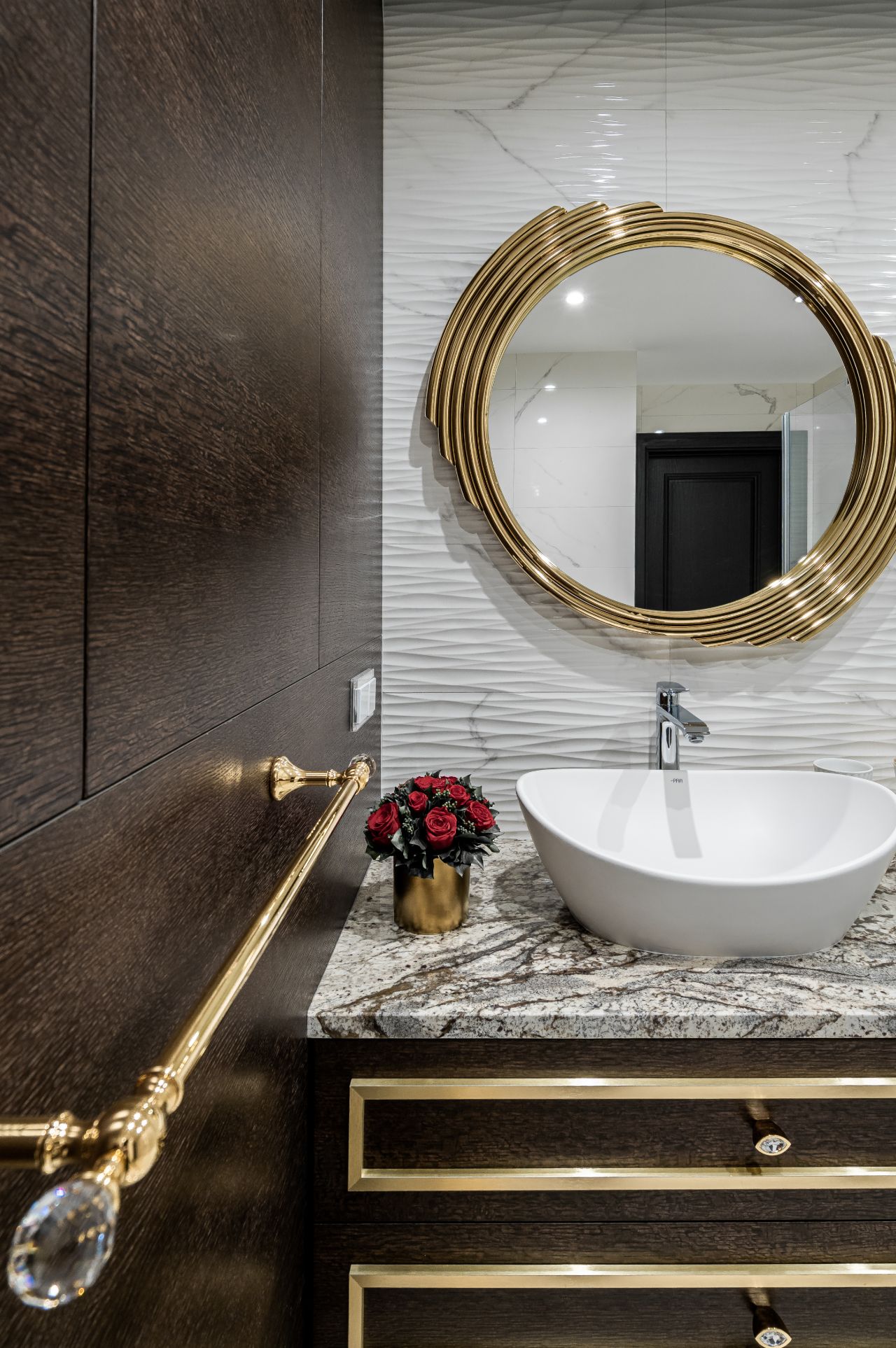 Grožio salono interjeras su kriaukle